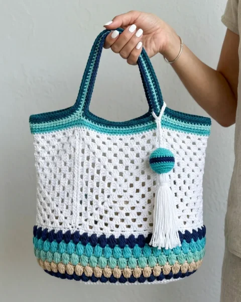 Ocean-Breeze-Tote mit Noppenborte häkeln