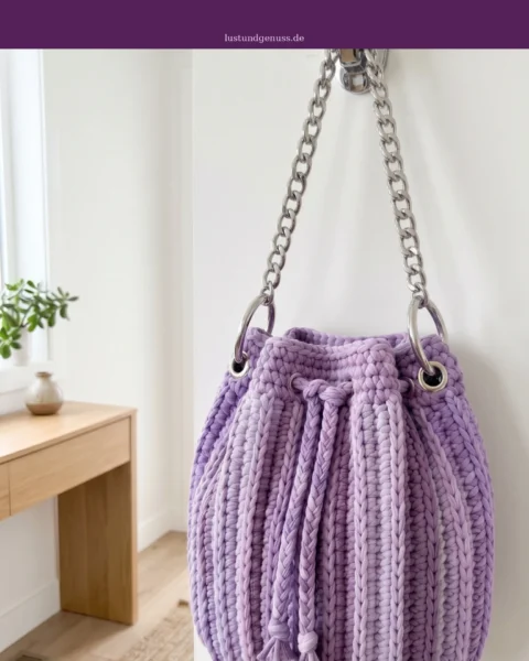 Bucket-Bag in Lavendel-Lila mit Kordelzug häkeln