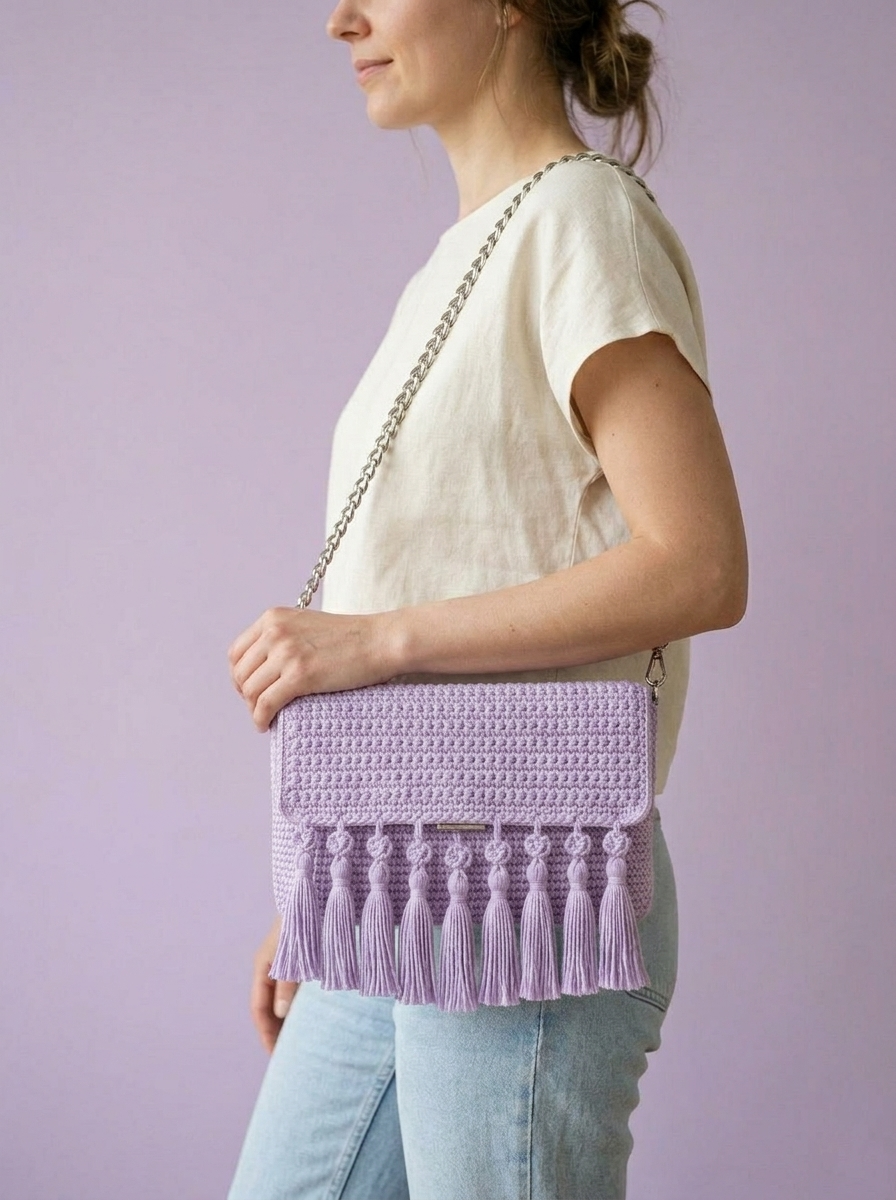 Lavendel-Clutch mit Quasten häkeln